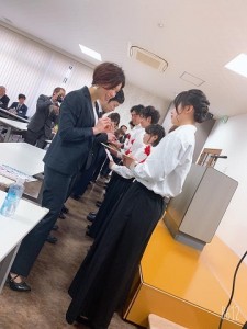 57168373_2000628433399860_5318874812033007616_n